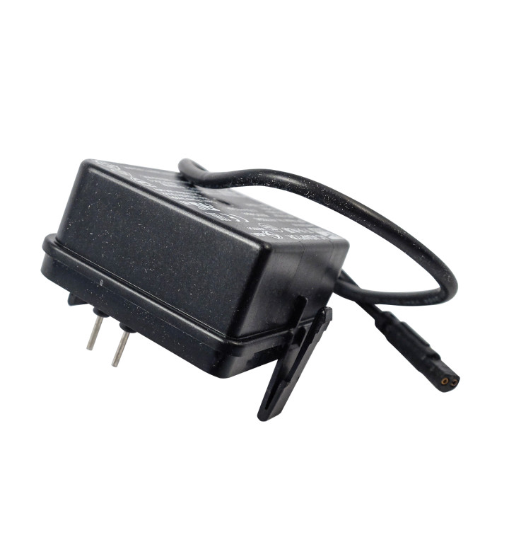 АДАПТОР UNIVERSAL 6,75V, 4W, 0,6A 42470000